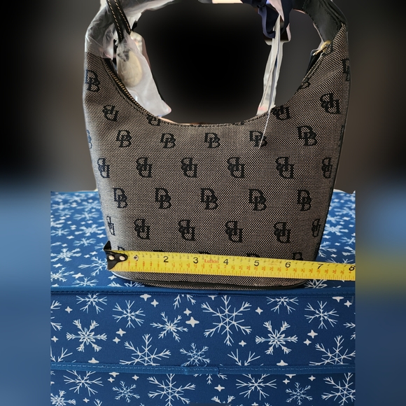 **Dooney & Bourke Classic Bucket Bag NWT - Picture 9 of 10